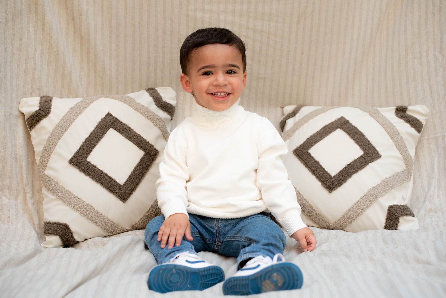 Boys' Classic Half Collar in White